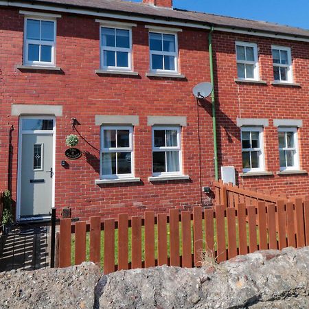 The Tannery Villa Whitby Exterior photo